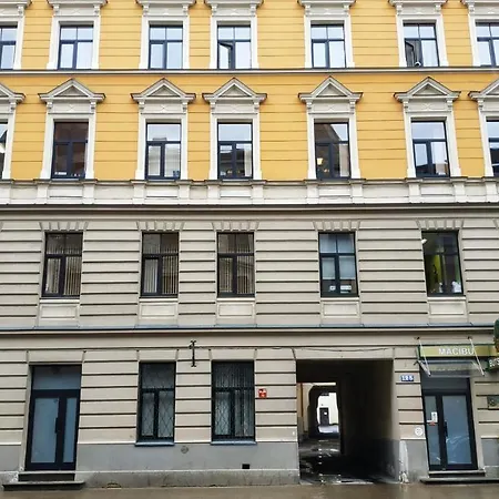 City Center Rent With Free Parking Nr.230