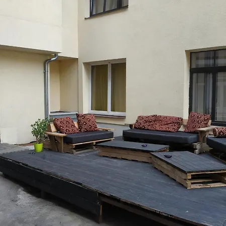 Apartment City Center Rent With Free Parking Nr.230